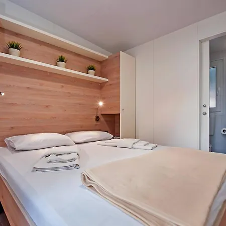 Eurocamp Mobile Homes At Porton Nature Hideouts Rovinj