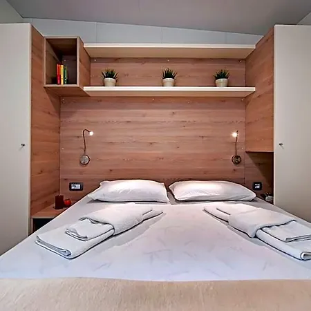 Eurocamp Mobile Homes At Porton Nature Hideouts Rovinj