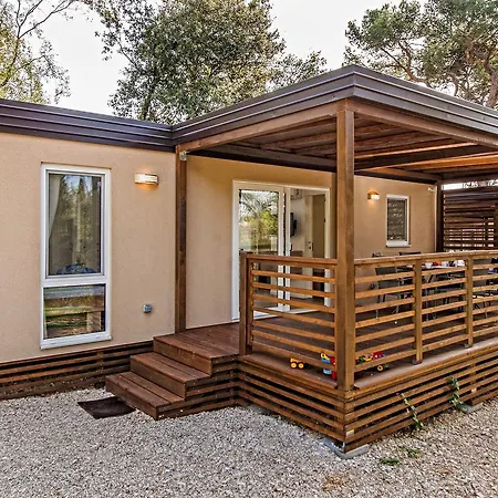 Eurocamp Mobile Homes At Porton Nature Hideouts Vakantiepark Rovinj