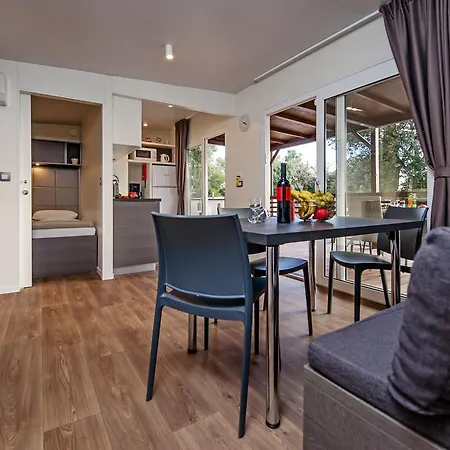 منتزه العطل Eurocamp Mobile Homes At Porton Nature Hideouts *