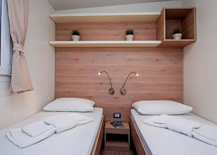 Eurocamp Mobile Homes At Porton Nature Hideouts Rovinj